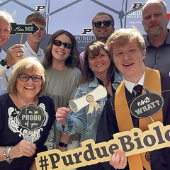 2025graduation photo 20250517 Time-160598 v3w13q